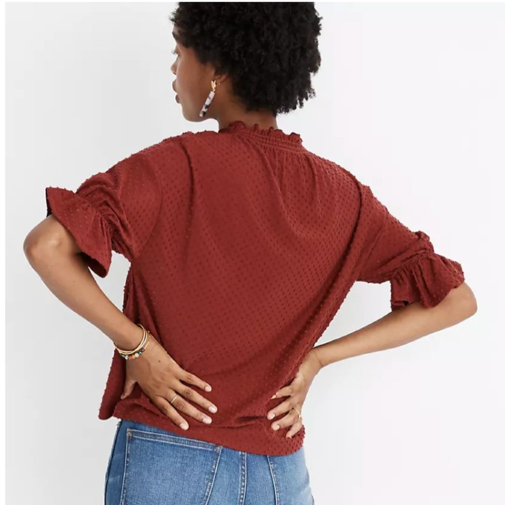 🦋 Madewell Texture & Thread Clipdot Ruffle Top - Picture 3 of 5